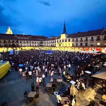 Arquitecto De La Vida- Plaza Mayor Леон Екстер'єр фото